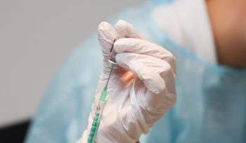 Claves de la vacunación contra el covid-19 en La Florida